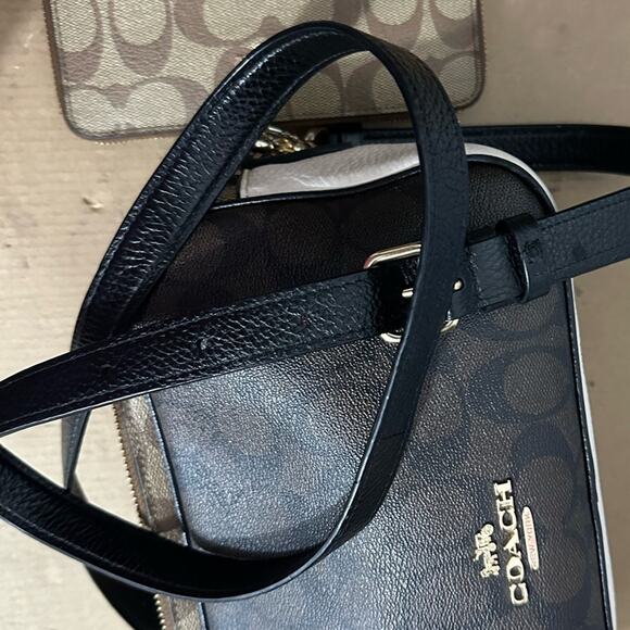 Coach Jes Signature Leather Crossbody Camera Bag + matching wallet MSRP $578 - Picture 8 of 16